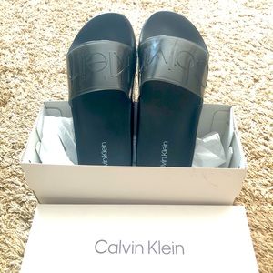 Calvin Klein Men’s slide size:9